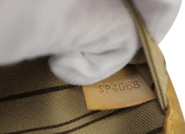 LOUIS VUITTON Monogram Canvas Neverfull GM Brown Tote Bag