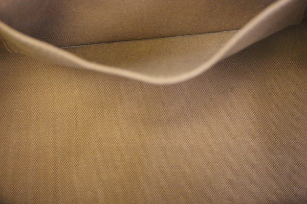 Louis Vuitton Tivoli GM Monogram Tote Shoulder Bag - interior