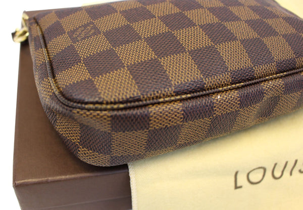 LOUIS VUITTON Damier Ebene Pochette Accessoires Pouch