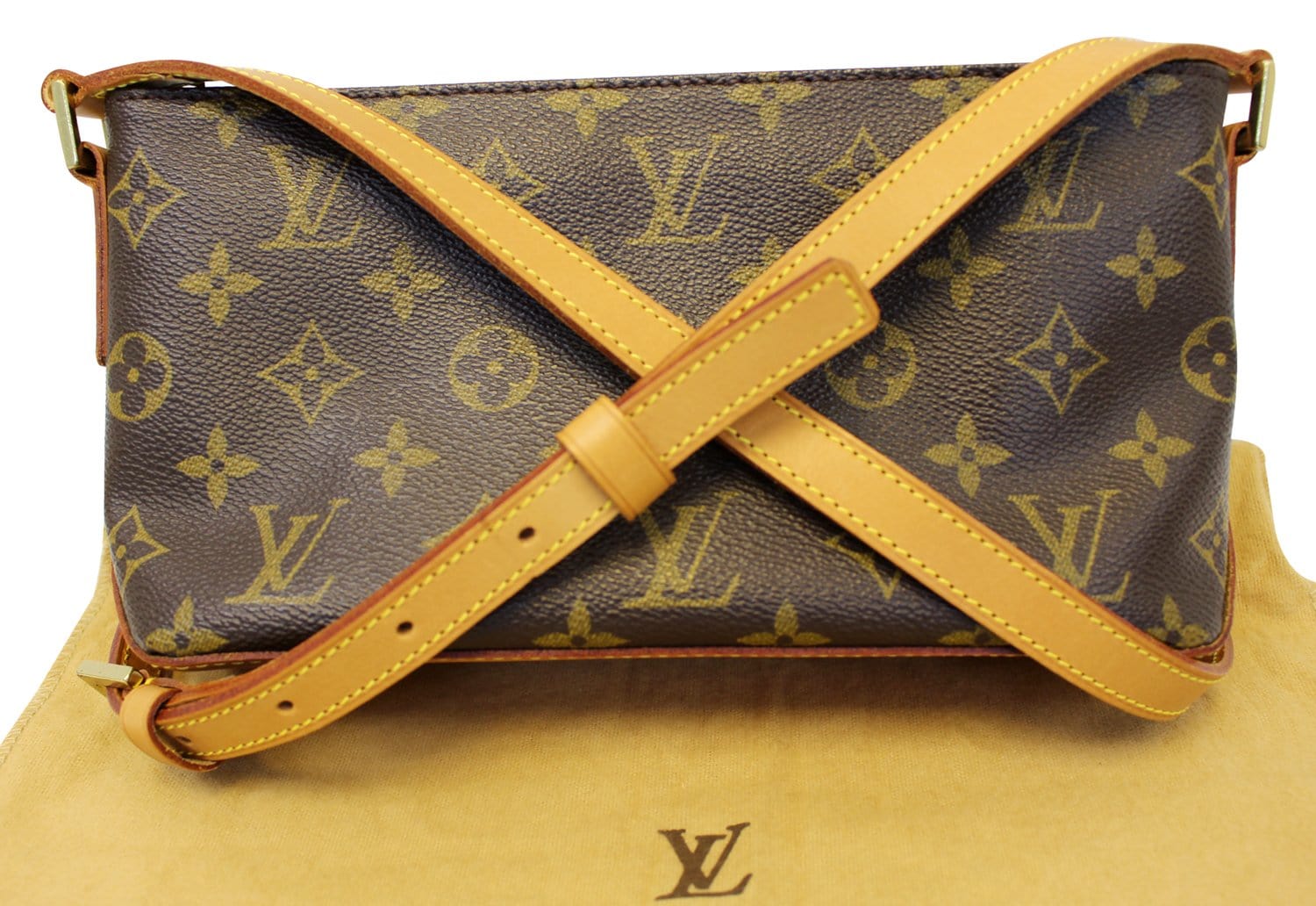 Louis Vuitton ♥️ DISCONTINUED Authentic LV TROTTEUR Crossbody/Shoulder Bag  monogram - $840 - From Uta
