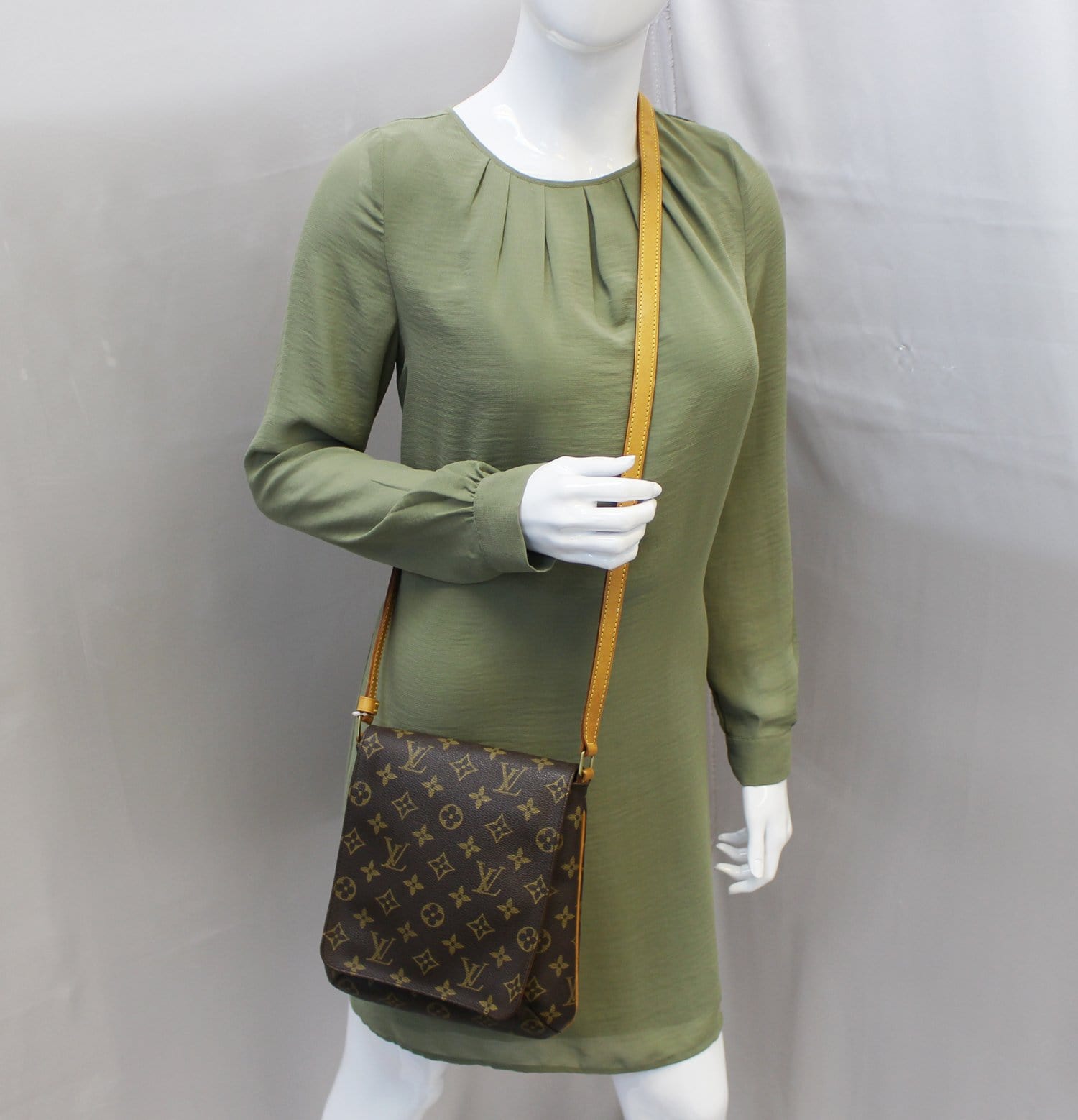 Louis Vuitton Musette Salsa Handbag Monogram Canvas GM - ShopStyle Shoulder  Bags