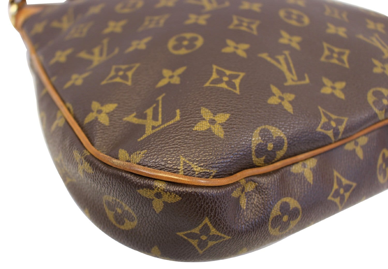 Brown Louis Vuitton Monogram Odeon MM Crossbody Bag – Designer Revival
