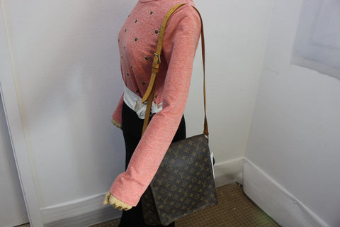 LOUIS VUITTON Musette Salsa GM Monogram Crossbody Shoulder Bag
