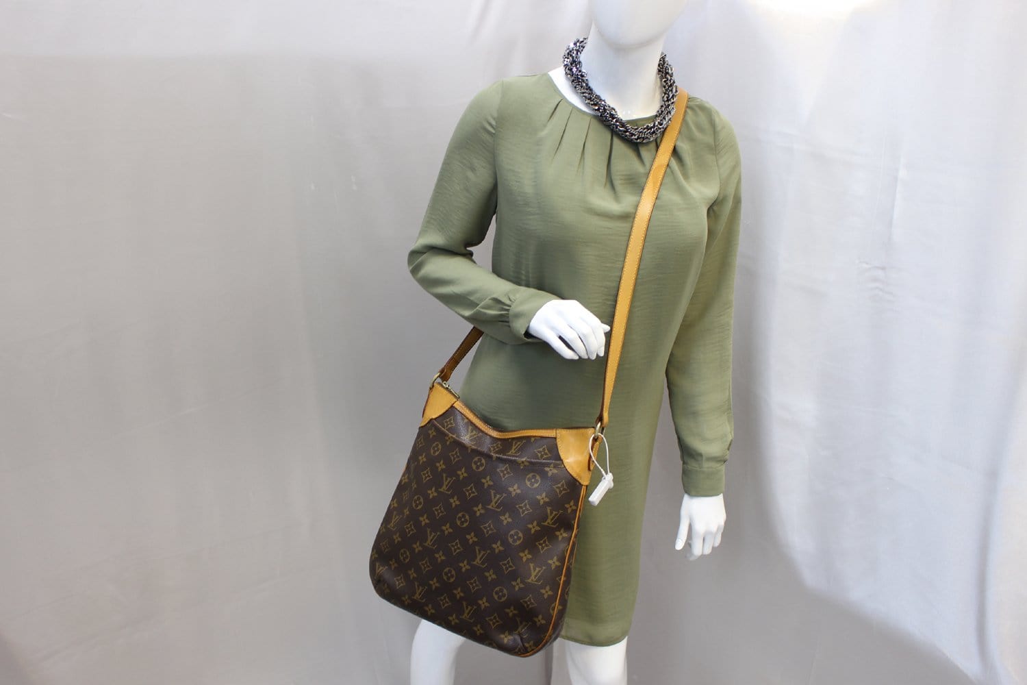 Odéon cloth crossbody bag Louis Vuitton Brown in Cloth - 23758750