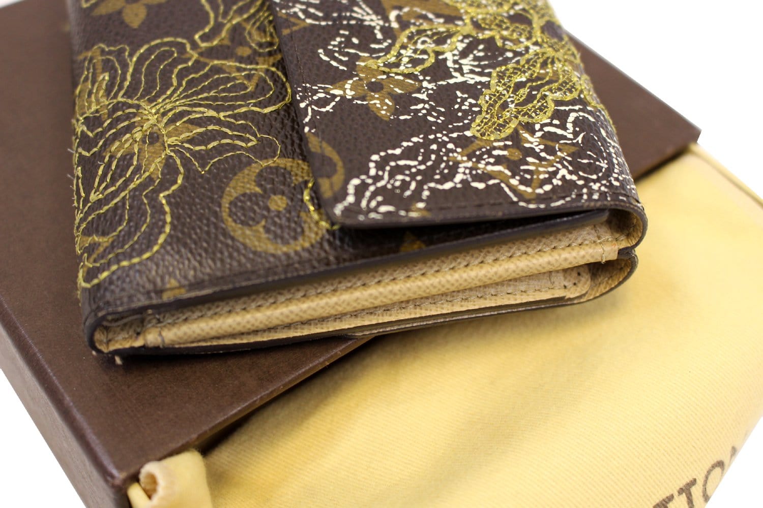 Louis Vuitton, Bags, Authentic Louis Vuitton Trifold Wallet Monogram