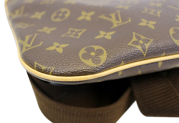 LOUIS VUITTON Monogram Canvas Pochette Bosphore Crossbody Bag