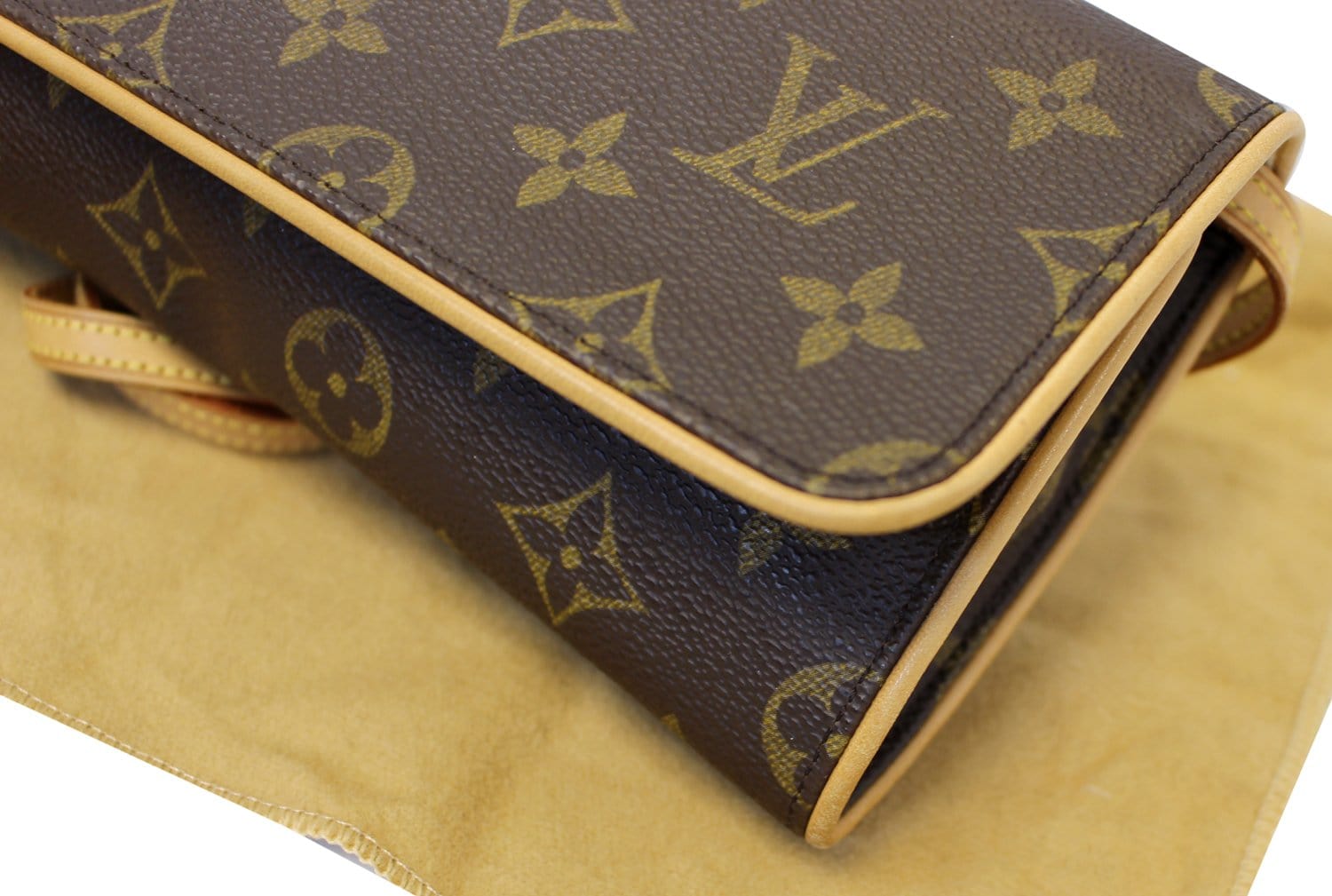Louis Vuitton, Bags, Louis Vuitton M5852 Monogram Pochette Twin Gm 2way  Shoulder Bag Clutch Bag