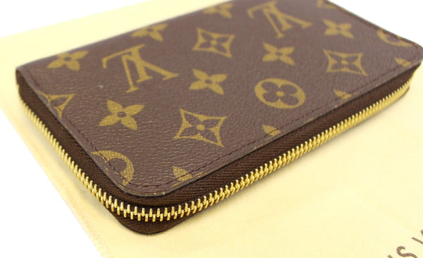 LOUIS VUITTON Monogram Canvas Zippy Compact NM Wallet