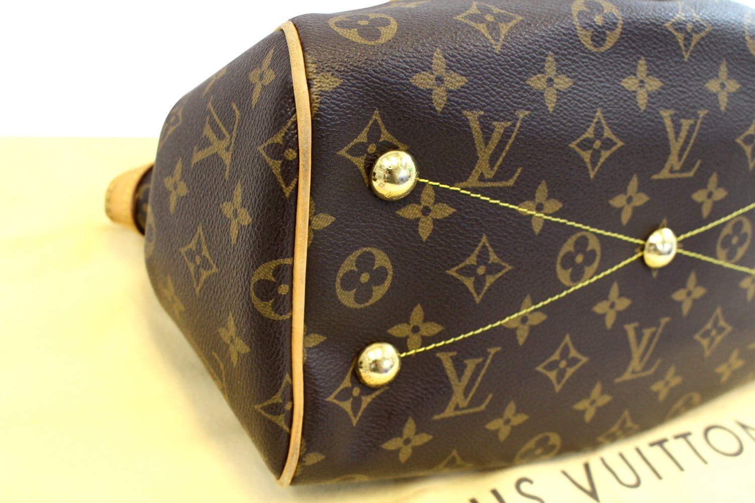 Louis Vuitton Monogram Tivoli PM (AR1098)(2008) Authentic Handbag