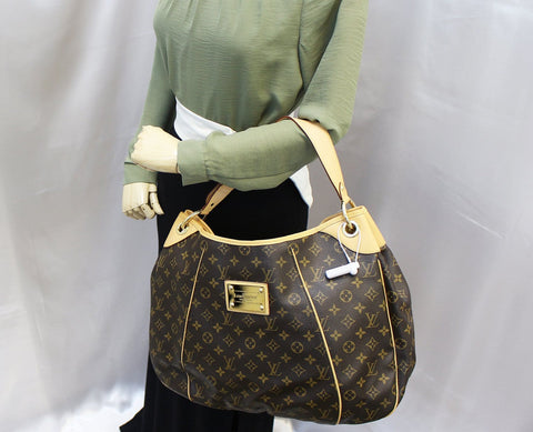 LOUIS VUITTON Monogram Galliera GM Shoulder Shoulder Handbag