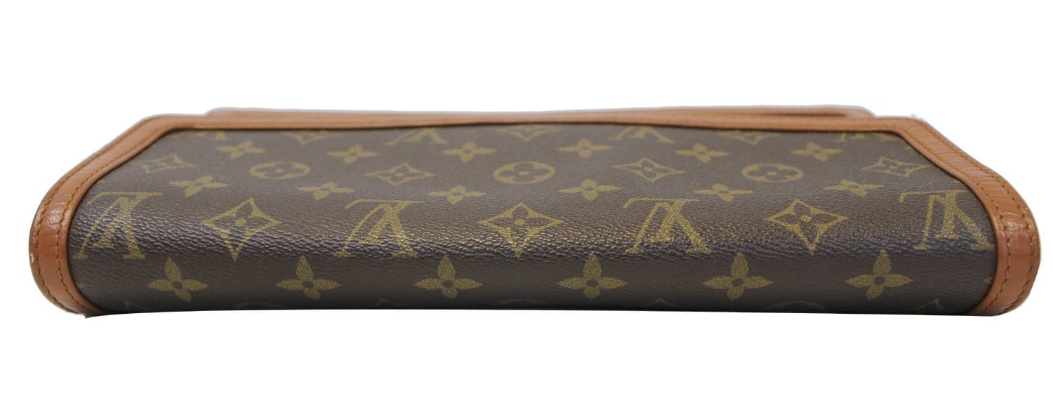 Louis Vuitton Monogram Pochette Dame GM Envelope Clutch Metal ref.294267 -  Joli Closet