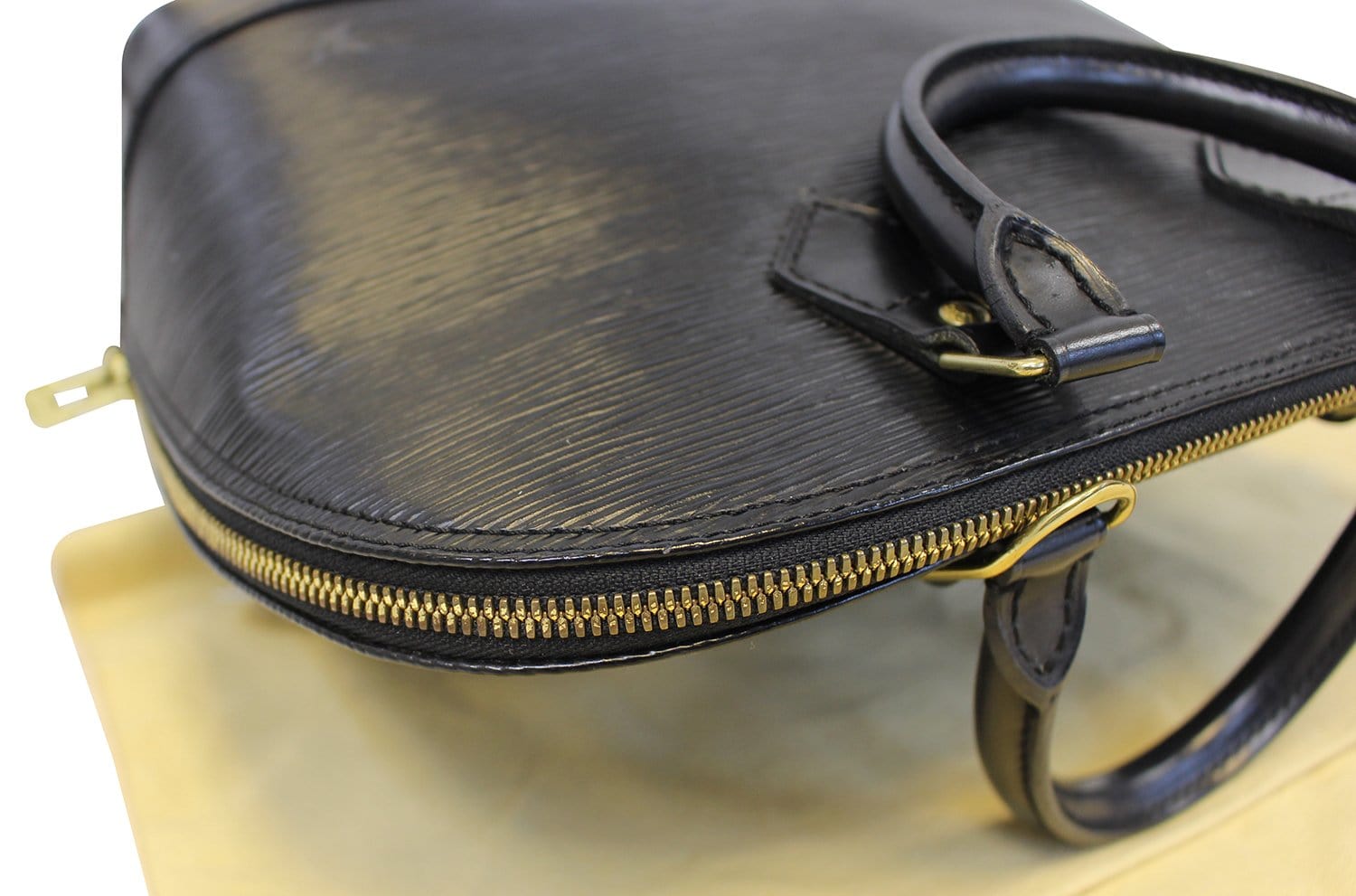 Louis Vuitton Vintage - Epi Alma PM Bag - Black - Leather and Epi Leather  Handbag - Luxury High Quality - Avvenice