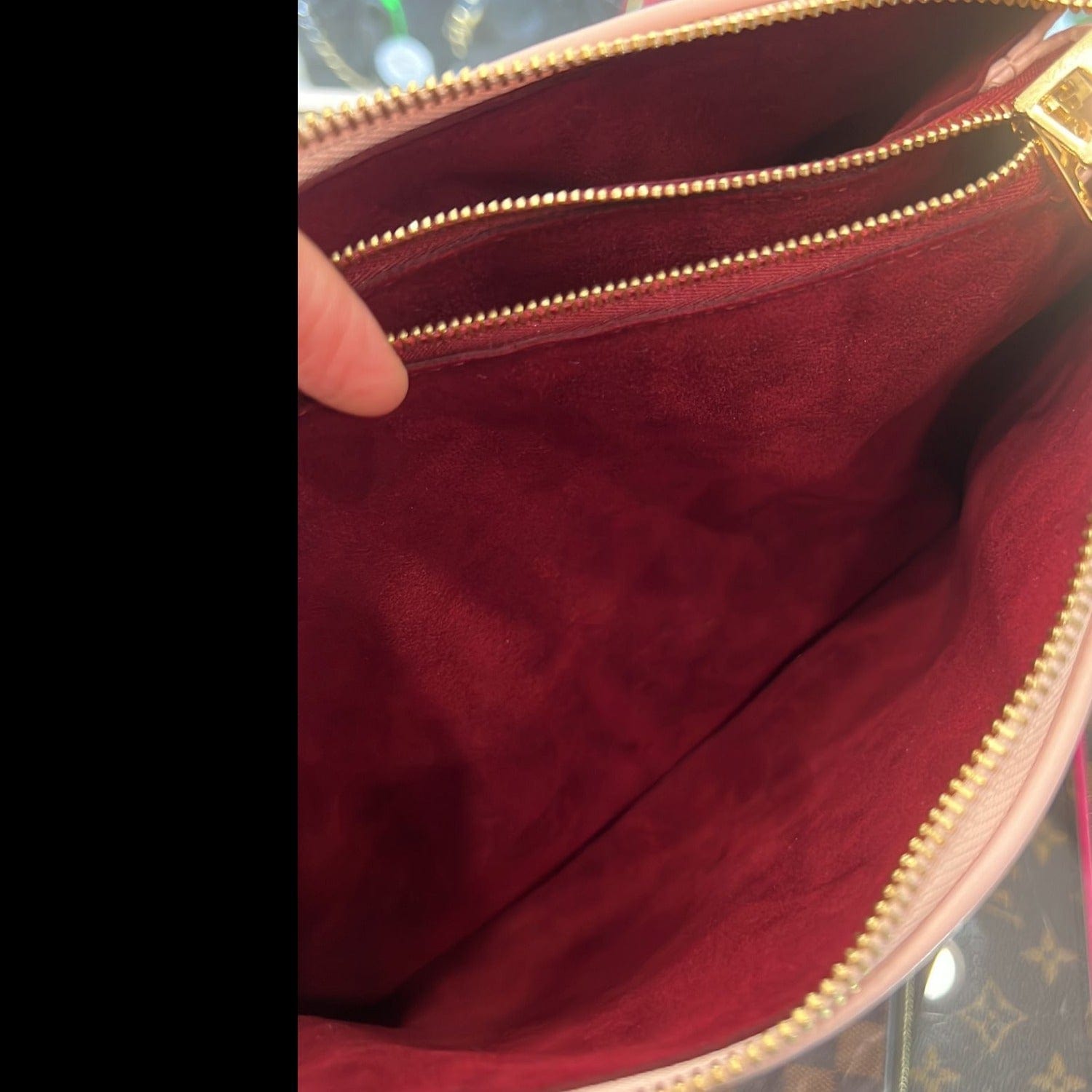 Louis Vuitton, Bags, Louisvuittoncoussin Mm Monogram Embossed Shoulder  Bag Pink
