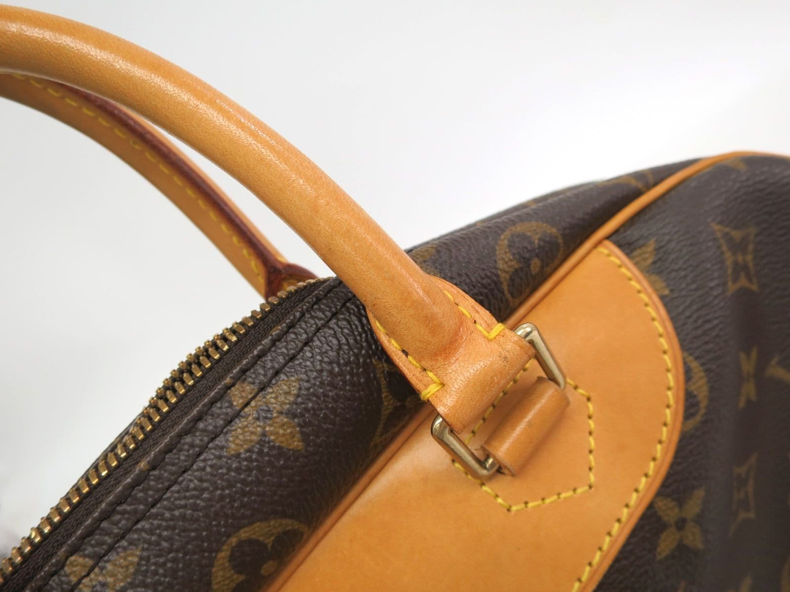 Louis Vuitton Deauville (Bowling Vanity) Women's Handbag M47270() Monogram  Ebene (Brown)