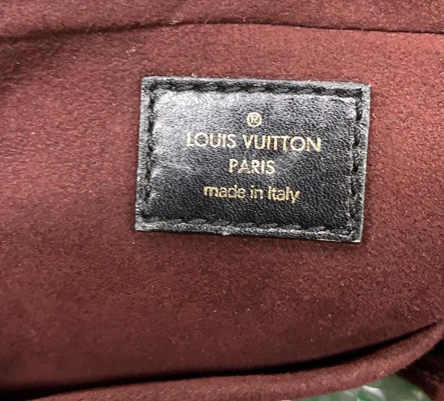 Louis Vuitton Vienna Leather Mizi