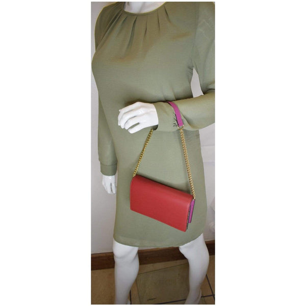 Gucci GG Supreme Chain Wallet Clutch Bag Red For Women - women handbag