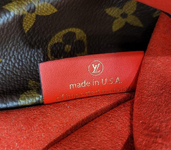 LOUIS VUITTON Neonoe Monogram Canvas Crossbody Bag Coquelicot
