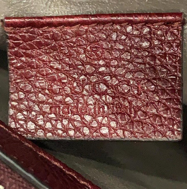 GUCCI Zumi Medium Grainy Leather Top Handle Bag Burgundy 564714