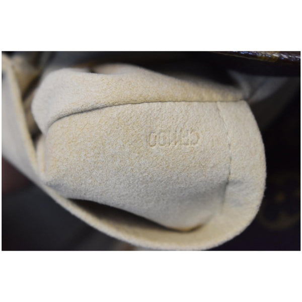 LOUIS VUITTON Artsy MM Monogram Canvas Hobo Bag Brown