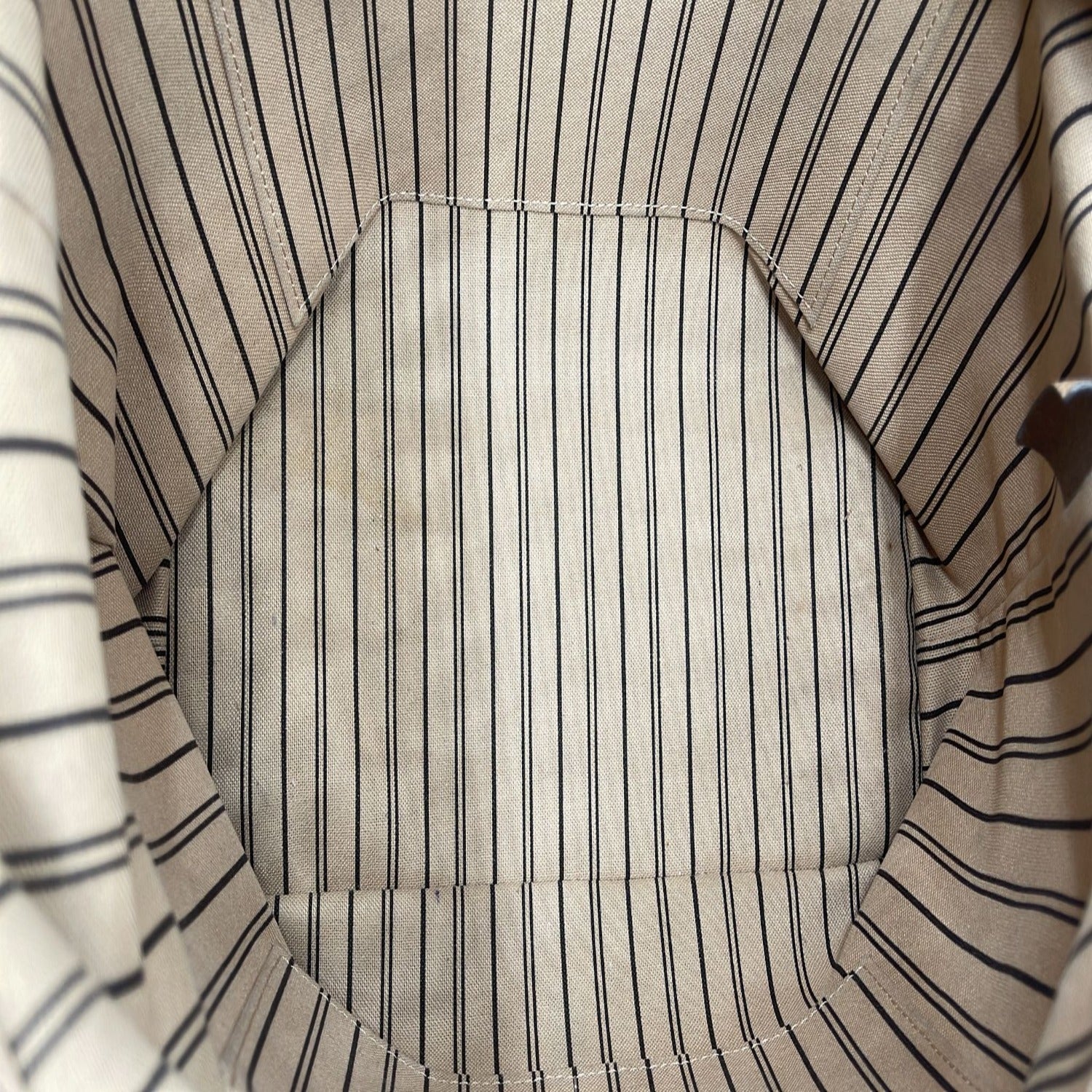 Louis Vuitton Neutrals, Pattern Print Empreinte Melie Taupe Glace