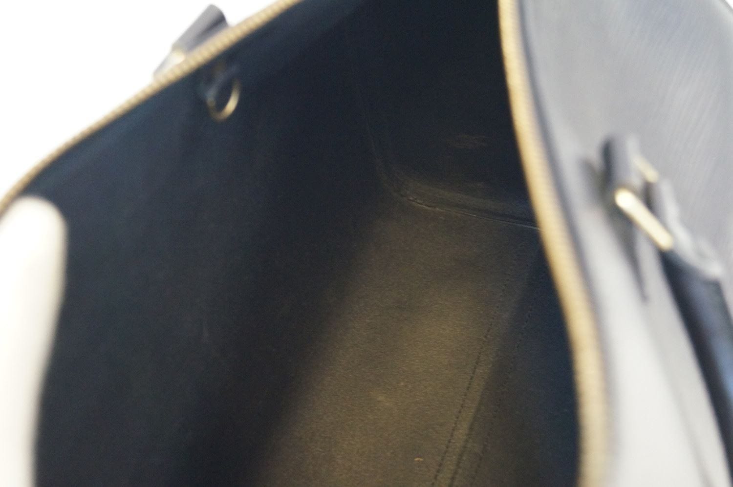 Louis Vuitton Black Noir Epi Vintage Speedy 35 Bag (733