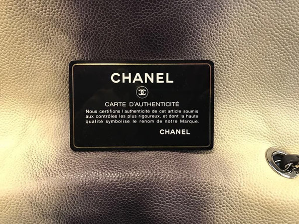 CHANEL Caviar Ombre Jumbo Single Flap Blanc White Shoulder Bag